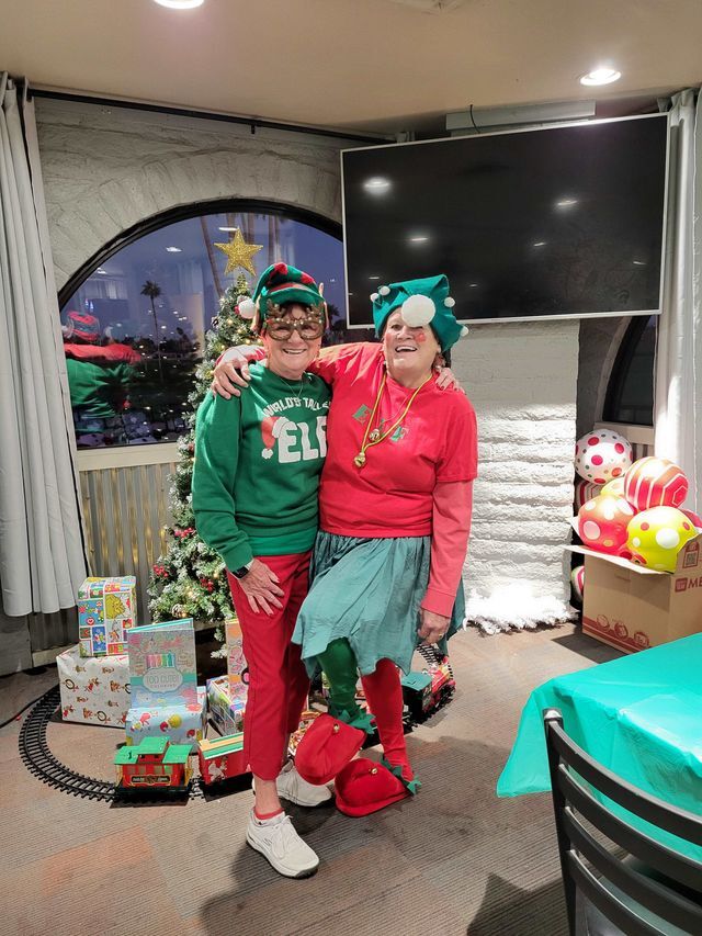 Holiday Mixer 2025-(10)