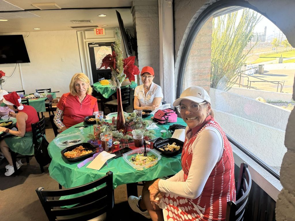 Holiday Mixer 2025-(8)